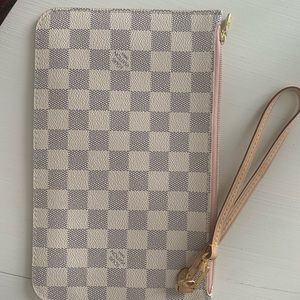Louis Vuitton Pochette Neverfull Damier Azure